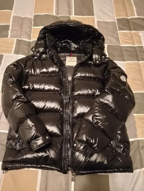 moncler maya