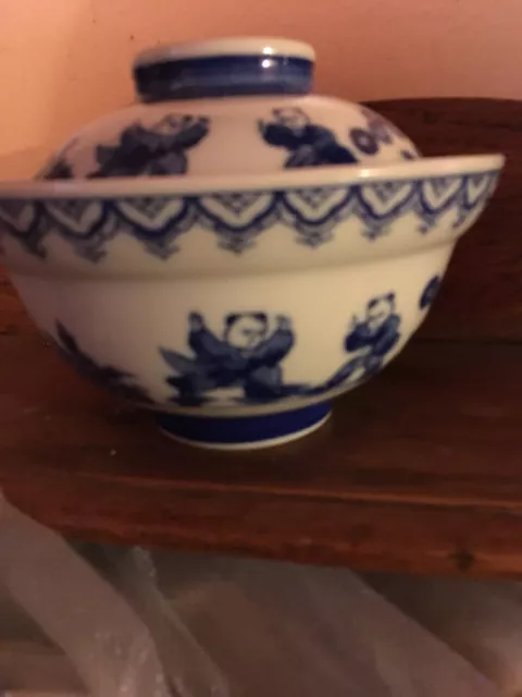 CINA (China): Old Chinese porcelain blue bowl 2