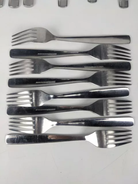 Cambridge Luxor Sand Stainless Flatware 31pc Set - Serves 7-8 - modern blocks 3