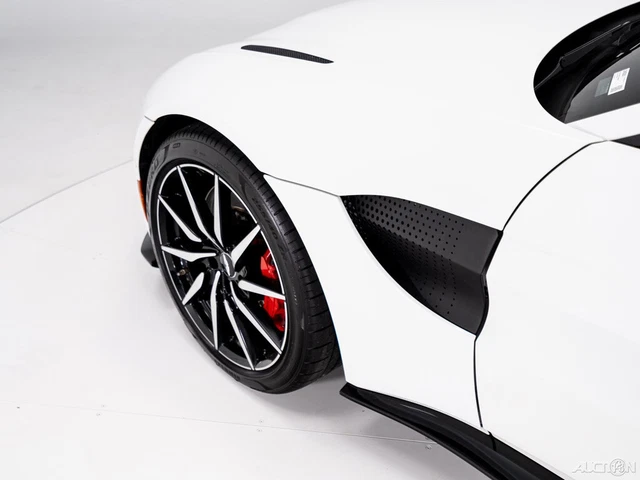 2020 ASTON MARTIN Vantage 9