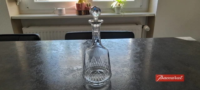JOLIE PETITE CARAFE de CAVE à LIQUEUR en VERRE avec son BOUCHON déco VITRINE D