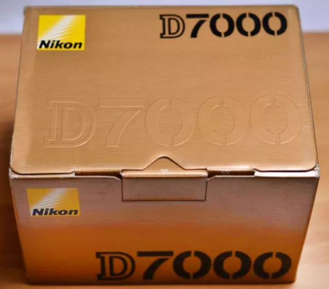 DHL // Nikon D7000 SLR Digital Camera Body Only