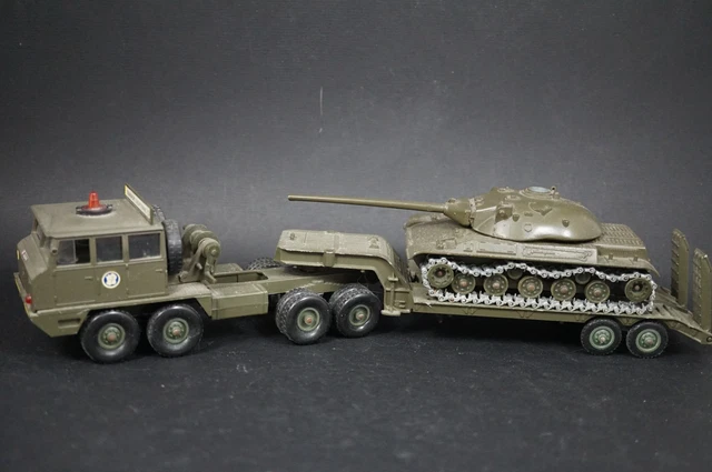 Le Crochet Pour Le Treuil Du Porte Char Berliet T12 Miniature Solido Verem 13511