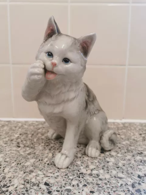 Vintage Porcelain White and Grey 7" Tabby Cat / Kitten Ornament Figurine
