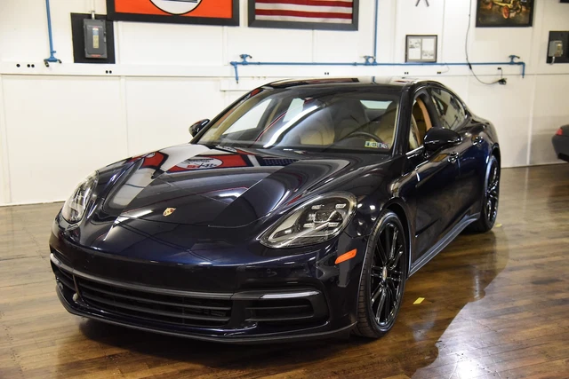 2018 Porsche Panamera 4