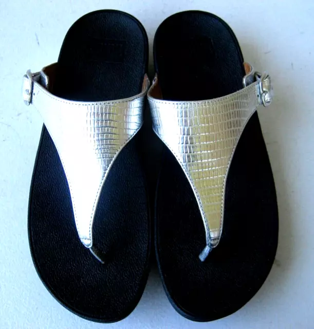 Fitflop Womens Size 8 Silver Thong Sandals Flip Flops Excellent