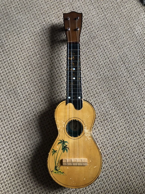 vintage Skylark Ukulele Made in China Cool !