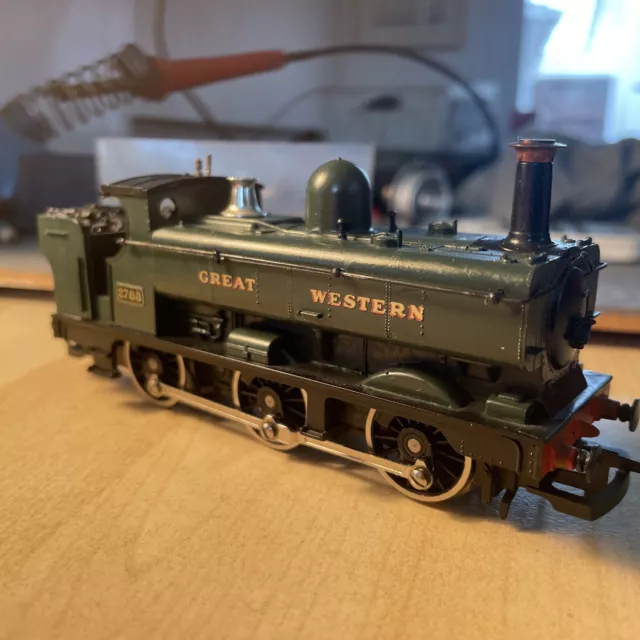 Hornby R158 Class 2721 Pannier Tank No. 2783 In GWR Green OO Gauge