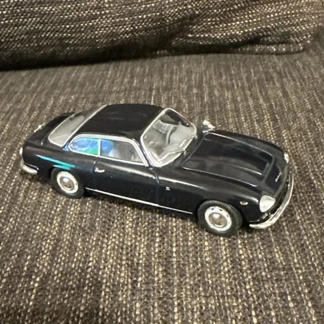 1:43 Norev Lancia Flaminia Supersport dunkelblau - Sehr gut