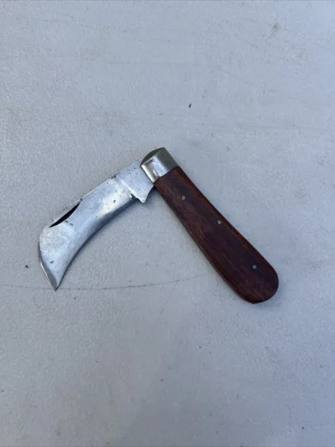 Vintage Hawkbill Curved Blade Folding Pocket Knife; Collectable