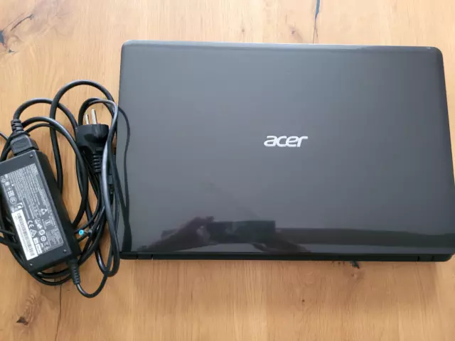 Acer Aspire E1-571G