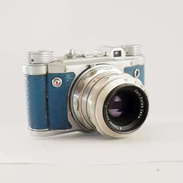 Altix V Altissa camera with Carl Zeiss Jena Tessar 50 mm f/2.8, blue leather