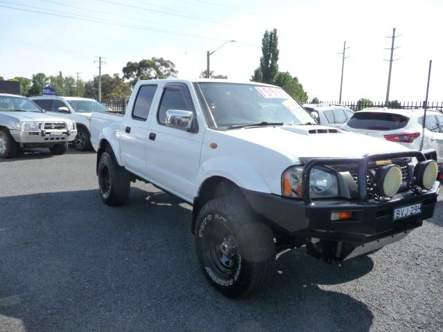 2011 Nissan Navara ST-R (4x4) D22 Dual Cab Ute 2.5 Turbo Diesel 5 Speed Manual