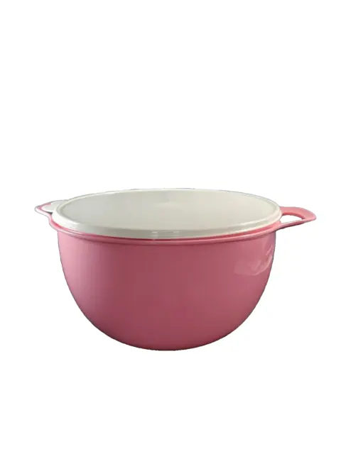 https://www.picclickimg.com/hcQAAOSwHH1lXuf0/Tupperware-Thatsa-Bowl-42-Cup-Mega-Pink-With.webp