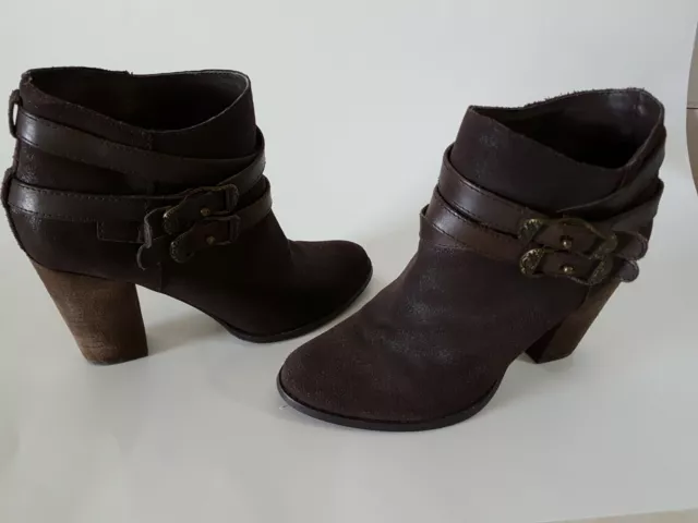 Reba Woman's Booties size 7 1/2 brown