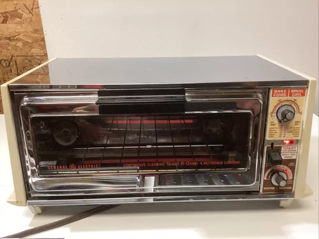 Vintage General Electric Toast R Oven GE Toaster  TR920 Tested W/ Pans