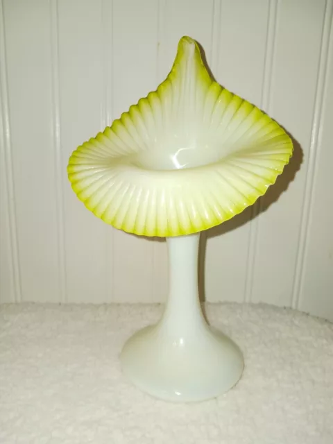 Vintage Art Glass Hand Blown Green and White Jack in the Pulpit Vase 8” x 5"