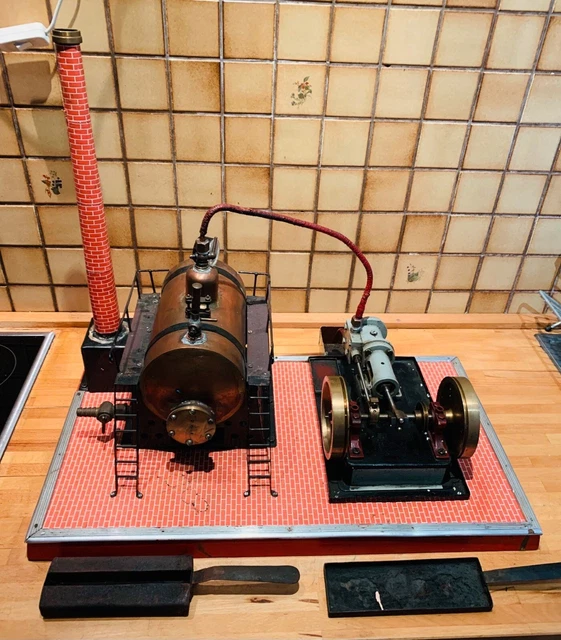 Dampmachine Radiator GROSSE SEHR SCHWERE Dampfmaschine / steam engine Anlage Blechspielzeug ...