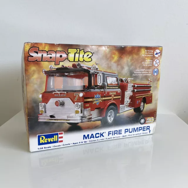 Revell Snap Tite Mack Fire Pumper 1:32 Scale Skill 1 - Year 8+