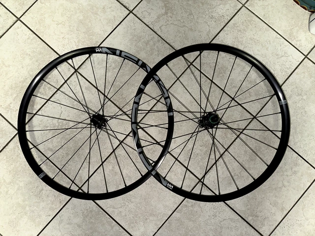 Newmen Laufradsatz EVOLUTION X.A.25