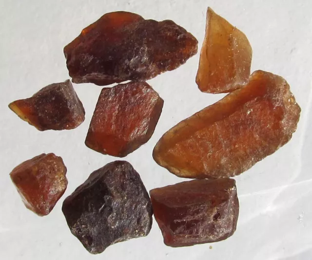 Hessonit Granat, 8 Kristalle aus Madagaskar, 50 Ct. Rohsteine 10 - 20 mm (E875)