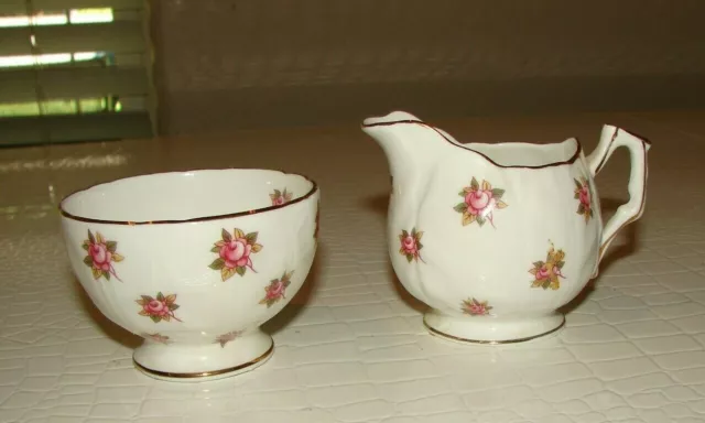 Vintage Aynsley England Bone roses design w/gold trim sugar bowl & Creamer Set