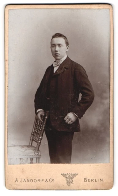 Fotografie A. Jandorf & Co., Berlin, Spittelmarkt 16 /17, Portrait junger Mann