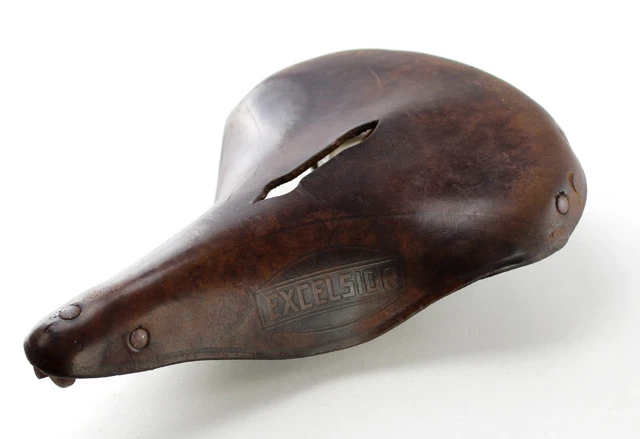 Selle Cuir Ancien vélo IDEALE TB 39 Old bike saddle leather