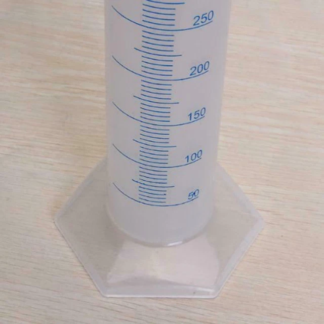 Plastic Graduated Measuring Cylinder for Laboratory Liquid Testing 500ml