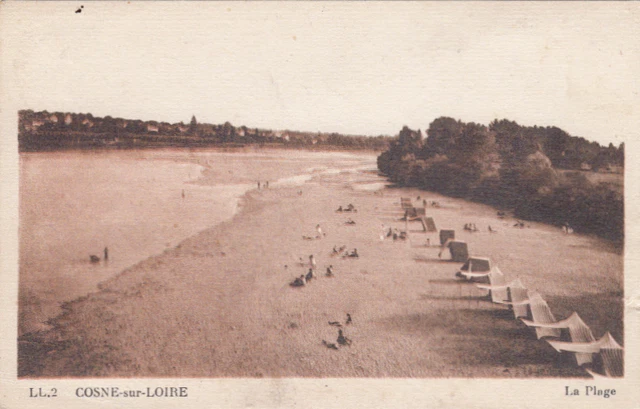 COSNES-SUR-LOIRE 2 LL the stamped beach