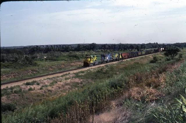 July 1981 MKT Freight Near Canadian Oklahoma ORIGINAL KODACHROME SLIDE