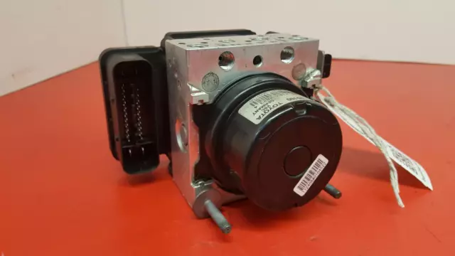 2012 Toyota Yaris Xp130 1.3 Petrol Abs Pump Modulator 89541-0D100