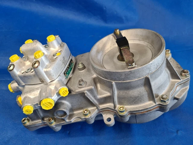 Iniezione Divisore di Flusso 0438100047 Misuratore Quantità Aria per Porsche 924