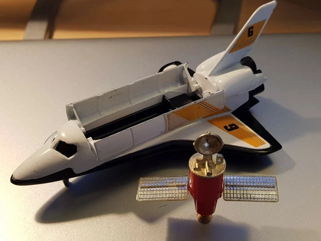 Corgi 649-A-1 James Bond Space Shuttle - Moonraker