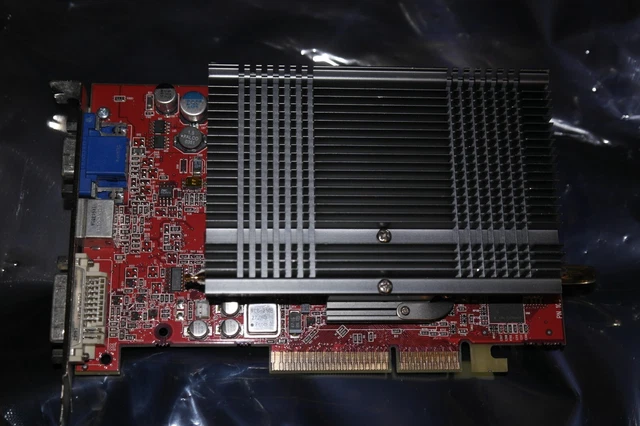 ATI RADEON 9600 PRO 128 MB VGA s-video DVI AGP Graphics Card