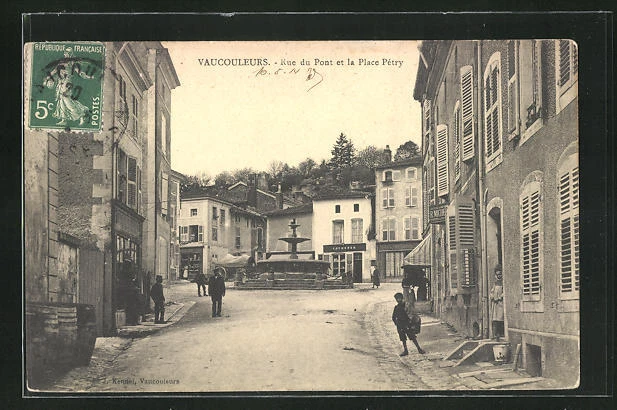 CPA Vaucouleurs, Rue du Pont et la Place Petry