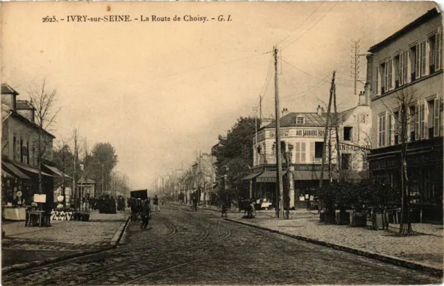 CPA IVRY-sur-SEINE Route de Choisy (869472)