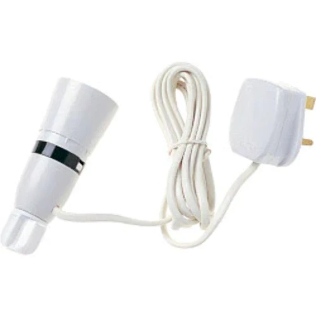 Adattatore lampada bottiglia commutato Dencon, flessibile e plug-in a BSEN/IEC60598 preconfezionato