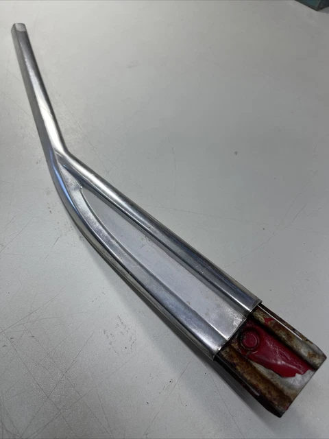 1961 Chevrolet Belair RH Hockey Stick Molding With Joining Clip￼ 3787462
