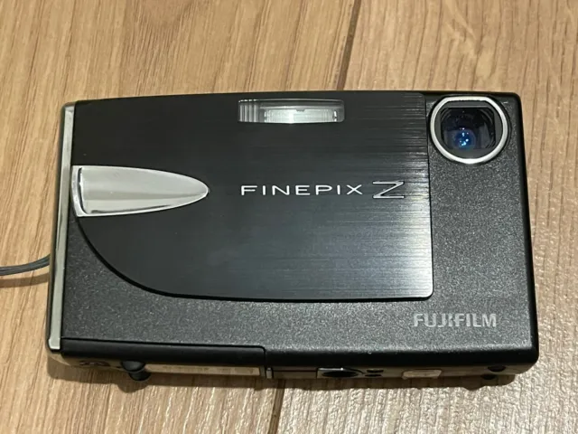 Fujifilm FinePix Z20fd 10MP Digital Camera Black Spares And Repair