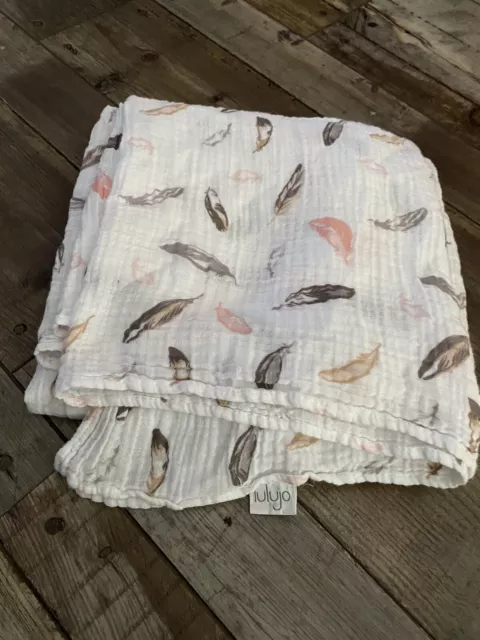 Lulujo Baby Swaddle Blanket Feathers Pink Brown EUC Muslin Soft Girls Boys Unise