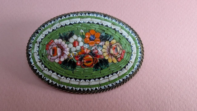 Broche Art Nouveau En Micromosaïque Floral - Monture En Laiton - Vintage - Occasion à Porter