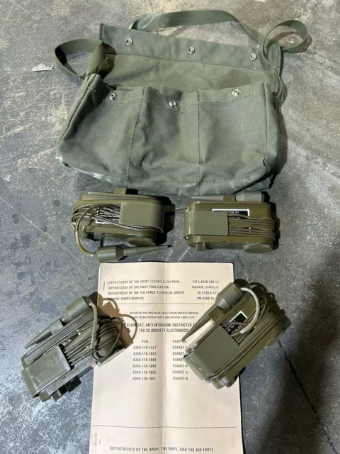 Vietnam War Era TRC-3 Seismic Intrusion Detector & TRC-3A 4 piece Set w/Bag