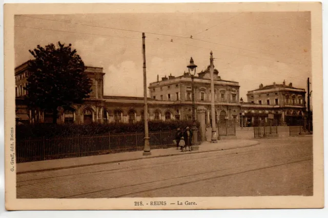 REIMS - Marne - CPA 51 - Gare - la gare