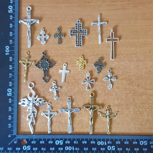 NEW 18 Pcs or 36 Pcs TIBETAN SILVER RELIGIOUS CROSS CHARM PENDANTS, VARIOUS TS20 2