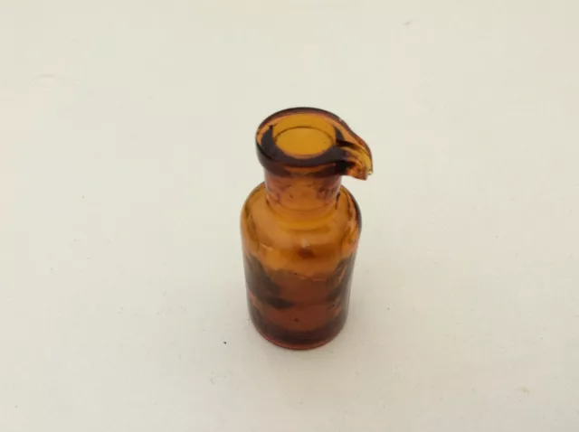 Ancienne petite  fiole de Pharmacie avec bec verseur Sandoz 1940