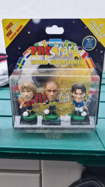 Vintage 2002 Corinthian Prostars World Superstars 3 Player Pack - SEALED - NEW