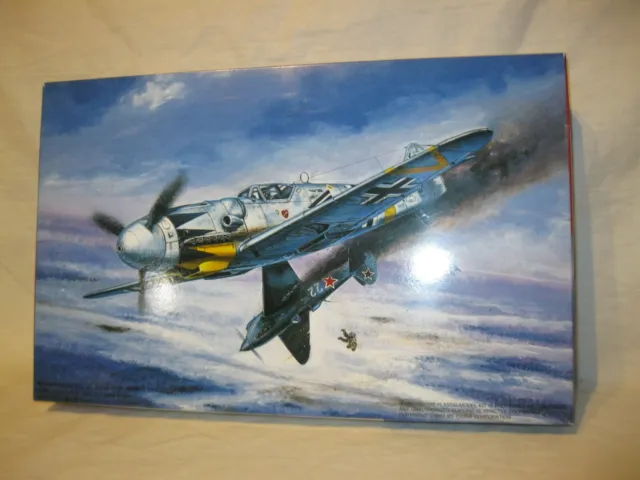 ✈️ NEUF Ancienne MAQUETTE À MONTER MESSERSCHMITT Bf109G-6 "HARTMANN" 1/48 FUJIMI
