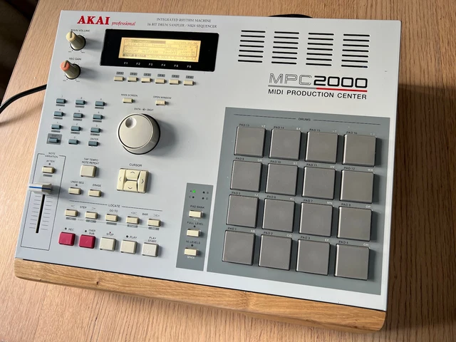 ** Akai Mpc 2000 - Look At Description For List Of Upgrades **