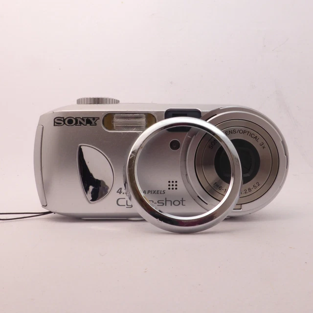 SONY Cyber-Shot DSC-P73 4.1 MP Fotocamera Digitale Compatta Vintage Sony Lens 3x 9